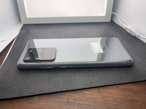 Samsung S20 Ultra 128 GB Dual Sim - Excellent Condition