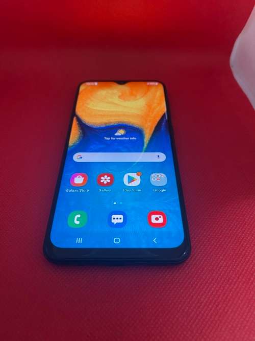 TRADE IN CLEARANCE : SAMSUNG A20 32 GB