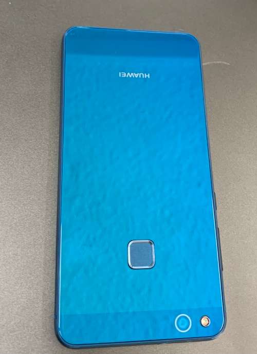 TRADE IN CLEARANCE : HUAWEI P10 LITE 3GB  RAM 32 GB STORAGE