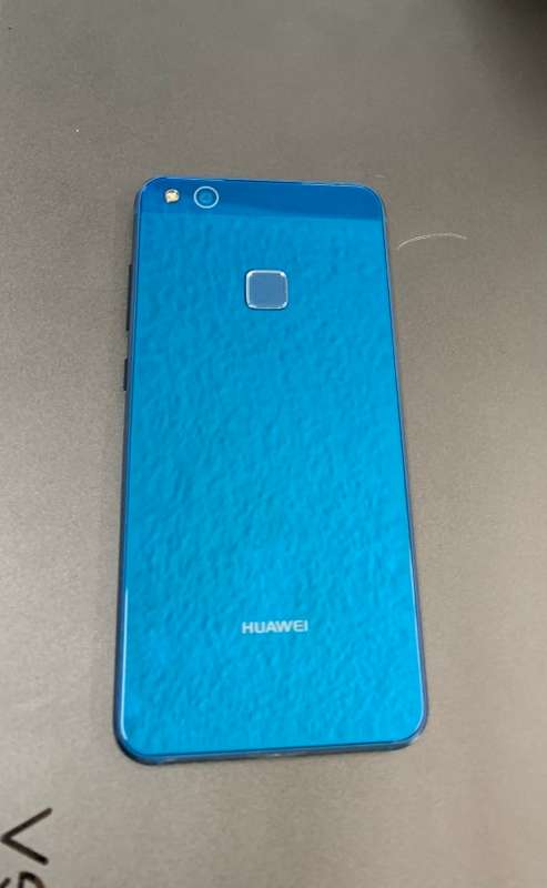 TRADE IN CLEARANCE : HUAWEI P10 LITE 3GB  RAM 32 GB STORAGE