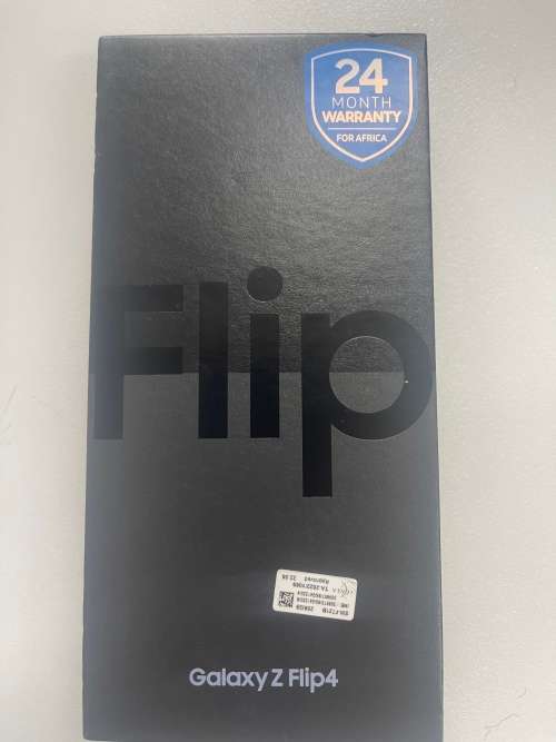 TRADE ON CLEARANCE : SAMSUNG Z FLIP 4 - PLEASE READ