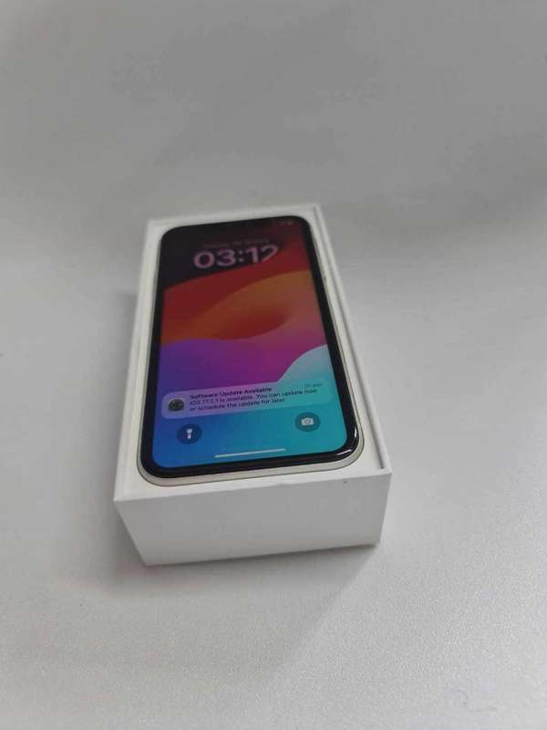 iPhone 11 128GB preowned