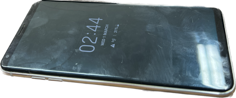Warehouse Clearance :   LG v30 Plus