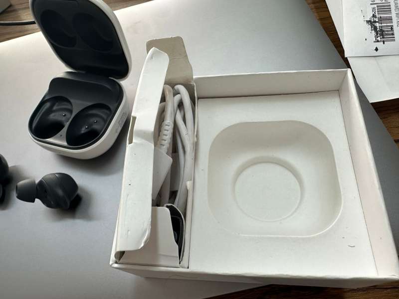 Samsung Galaxy Buds FE