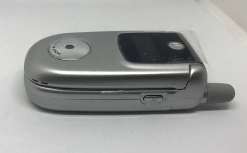 Retro Flip Phone - Motorola V220