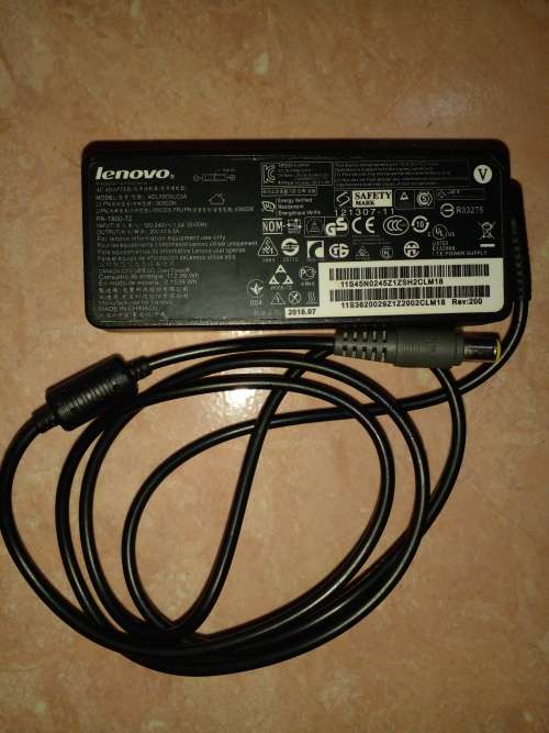 LENOVO BIG PIN CHARGER