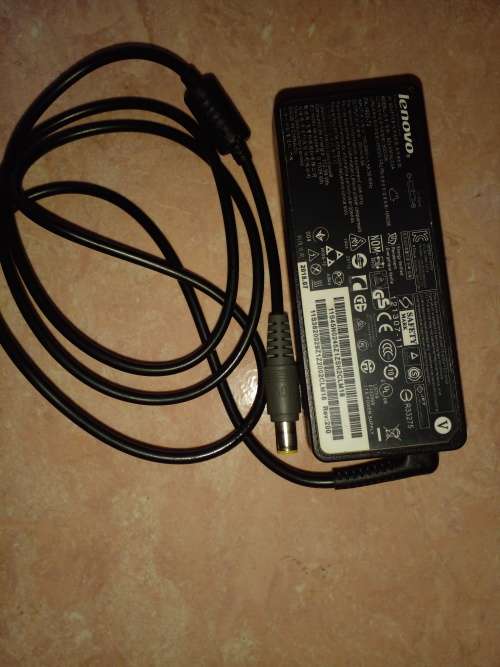 LENOVO BIG PIN CHARGER