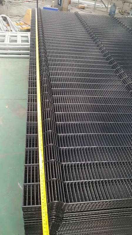 Clearvu Fence Panel with 80*80 mm pole and securing accessories