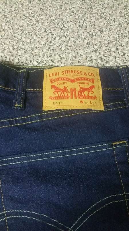 LEVIS 541 SIZE 38 JEANS. BRAND NEW ORIGINAL - FREE SHIPPING