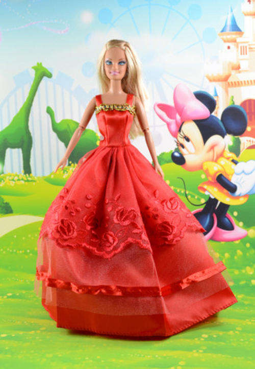 Barbie Fashion House -  Clothes, Handmade, Red Carpet Dress / Gown / Evening Dress / Princess Dress