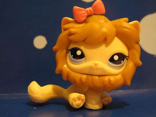 Littlest Pet Shop, Lion #1005 with removable mane