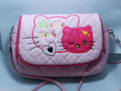 Hello Kitty Little Handbag / Messenger Bag in Pink
