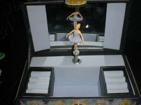 Music Box  / Jewellery Box