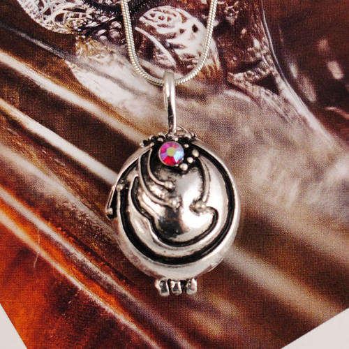 VINTAGE Vampire Diaries Elena Silver RED Crystal Vervain Pendant Locket Necklace