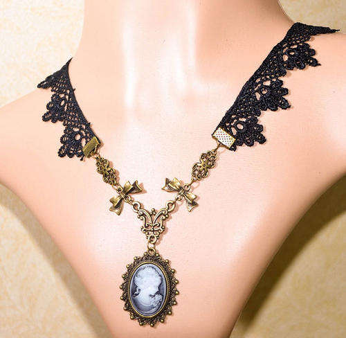 vintage Gothic Lace Pendant Necklace with Cameo