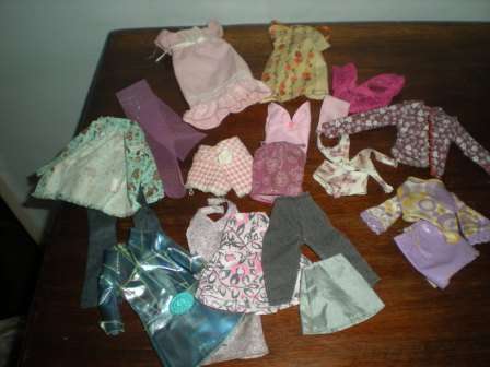 Barbie Fashion House -  Cloting Set - Secondhand