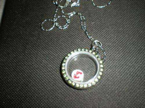 Living Memory Floating Charm Locket Round with Green crystals & Feet  - FREE Crystals