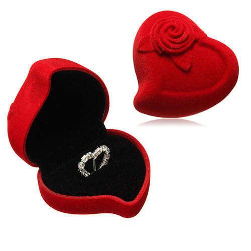 Presentation - Ring Box - Heart Shape Red Velvet with Rose Design