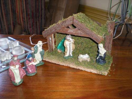 Christmas Decoration Traditional, Secondhand - Nativity Set combine to save on shipping