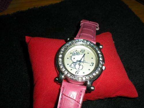 Hello Kitty Watch with Crystals in Pink
