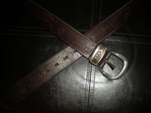 LEVIS Brown Leather Belt  125 cm long - secondhand as new condiiton