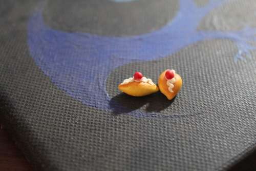 Miniature Food, Re-ment, Collectable Dollhouse Miniature, 2x Eclairs