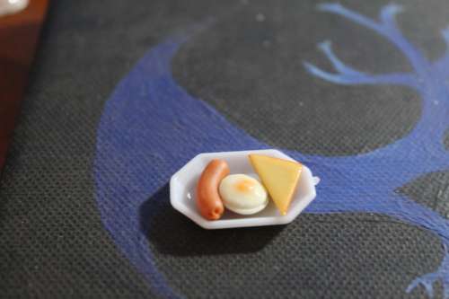 Miniature Food, Re-ment, Collectable Dollhouse Miniature, Egg, sausage and Toast on plate