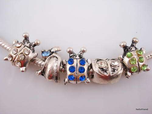 Set of 5 Beads with lovely Crystals Bugs
