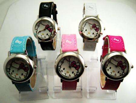 Hello Kitty Watch, White !! Smaller Watch face for the Younger Ladies