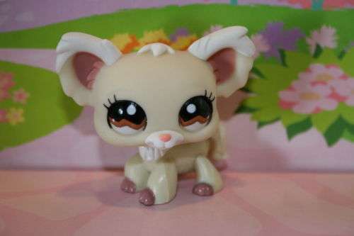 Littlest pet shop, VANILLA CHIHUAHUA #1199 - flawed