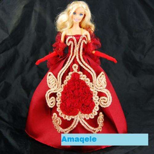 Barbie Clothes, Handmade, Stunning Red Princess / Queen rather Gown with Gloves and boa