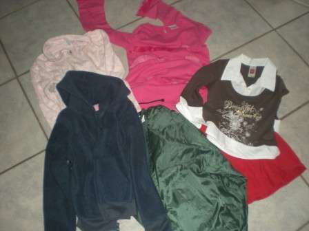 Winter is approaching fast, this is a stunning lot of Girls Winter Clothing, size 7 to 8 years