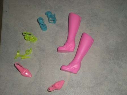 Barbie Fashion House, Barbie Shoes, 4 pair of Shoes