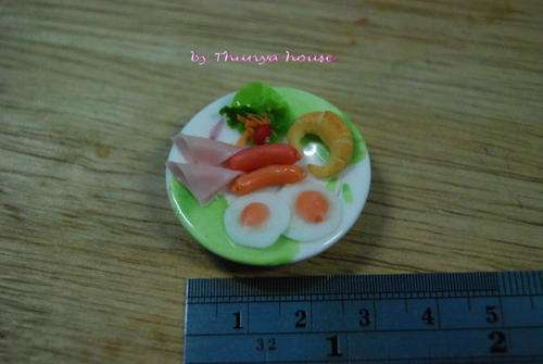 Barbie Miniature Food, Re ment, Breakfast Plate with Croissant