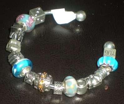 Lovely Tibetan Silver Bangle with exchangeable European Beads
