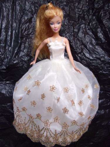 Barbie Runway Clothes, Handmade, Stunning White Red Carpet / Evening Gown