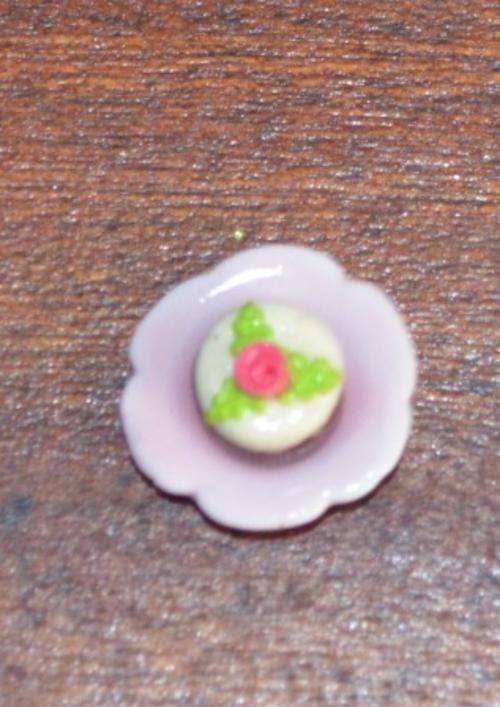 Miniature Food, Re-ment, Collectable Handmade Dollhouse Miniature Cake on Plate