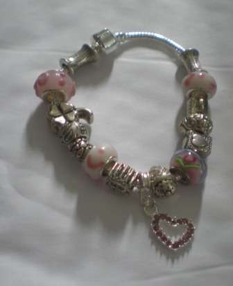 on Sale - Lovely Fashion Bead Bracelet, composed in Pink