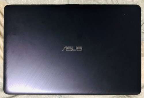 ASUS VivoBook X543U Laptop i3-7th Gen