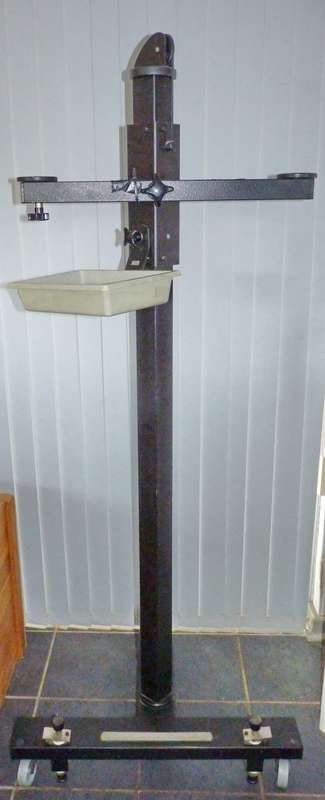 PLAUBEL PROFESSIONAL PHOTO STUDIO TRIPOD ST 8/310 ( ON ROLLS )