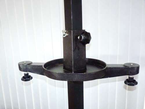 PROFESSIONAL PHOTO STUDIO TRIPOD ( ON ROLLS )