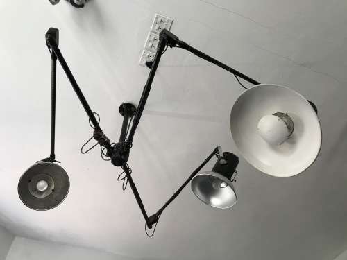 3 X Photo Studio Lights with Arm for Wallmount, System: HENSEL and BOWENS, working
