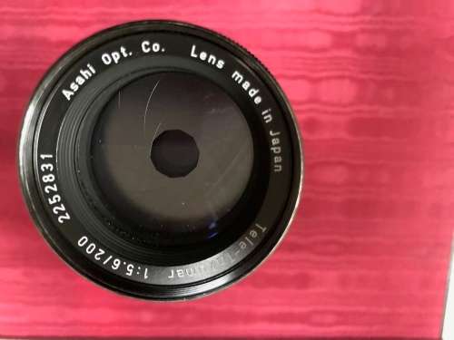 PENTAX Tele Takumar 200mm 5.6 M42 mount , incl. Case and Sunshade original