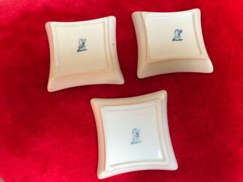 VINTAGE DRESDEN PORCELAIN Cigarette Holder Oval Tray and 3 Ashtrays - Germany