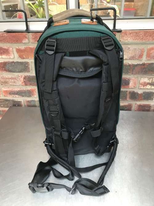 TAMRAC BACKPACK GREEN #787 , professional super photo backpack , in good condition
