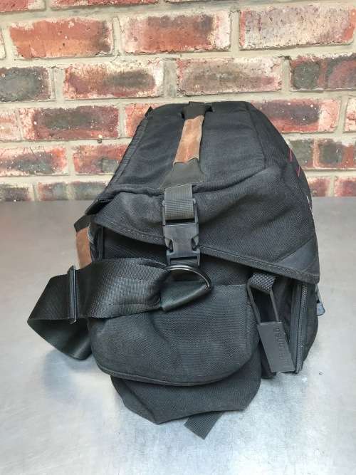 TAMRAC PRO SYSTEM 10 , professional photo bag in black, in good working condition