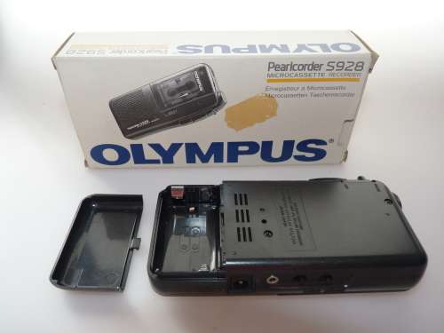 Olympus Pearlcorder S928 microcassette recorder dictaphone in original box , working