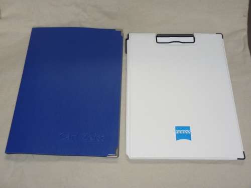 ZEISS LOT OFFICE BLUE AND WHITE :  2 X ZEISS WRITING FOLDER INCL. ZEISS BALL-PEN