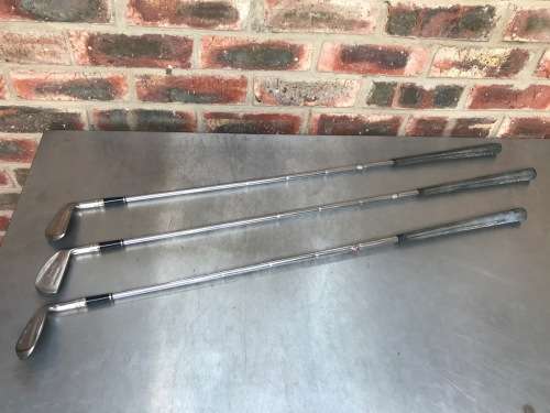 Wilson Clubs 3 + 7 + pitching wedge, Patty Berg, Cup Defender, vintage, collectors item