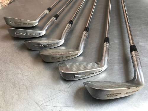 Wilson Blue Ridge Golf Clubs 4,5,6,8,9,pitching wedge ,sam snead , vintage, collectors item